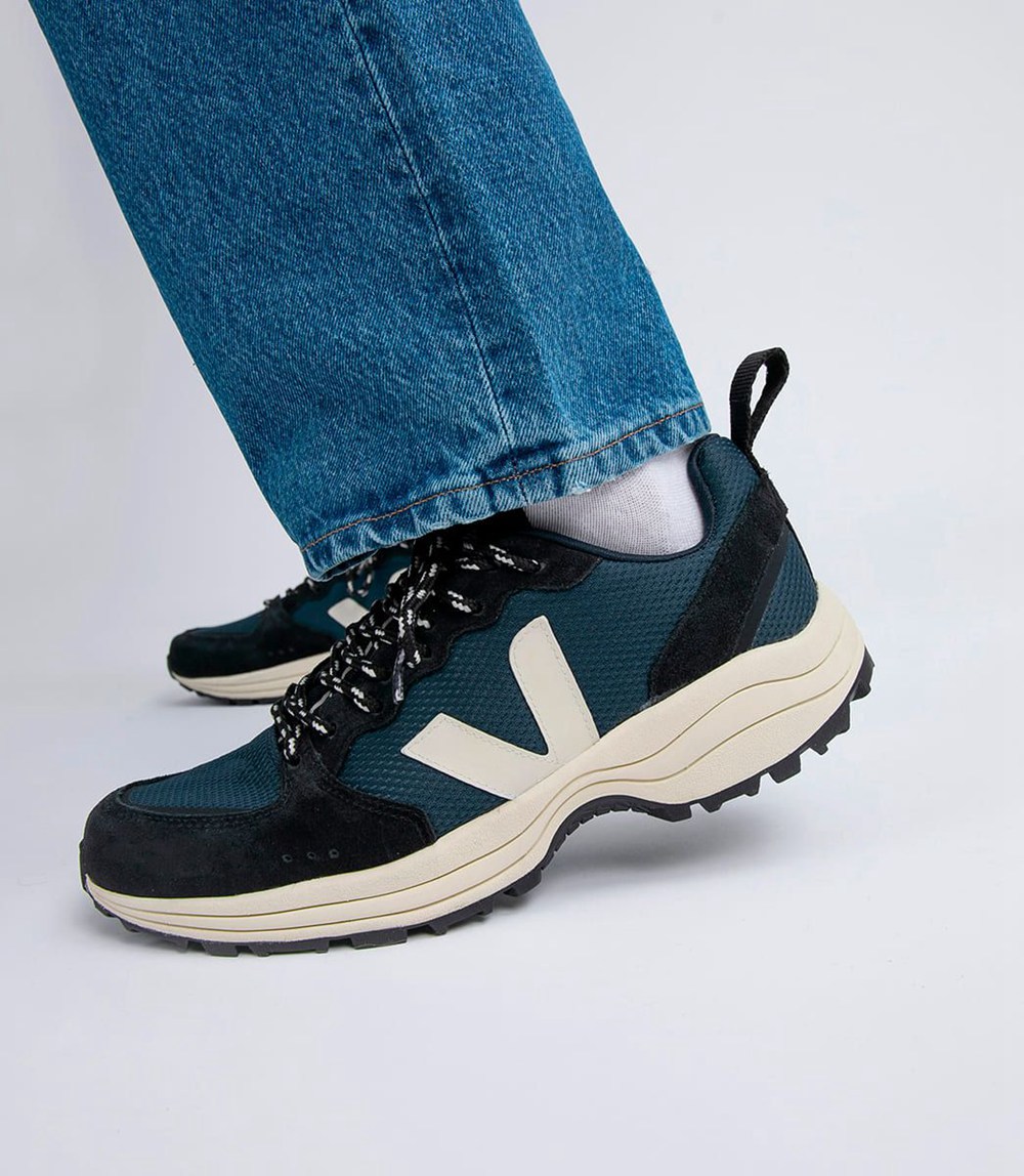 Veja Sneakers Womens - Venturi Alveomesh Nautico Pierre - Black - 2605TDLPK